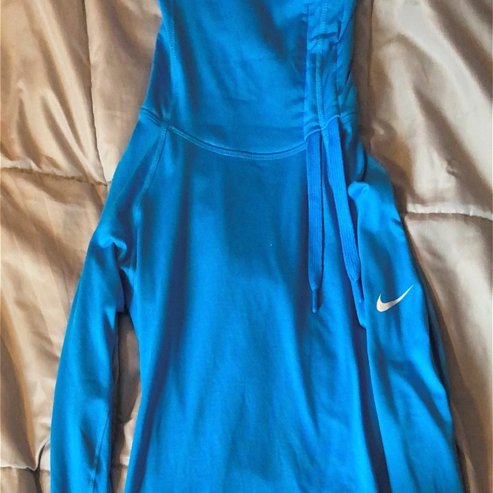 Blue jogging sweatshirt